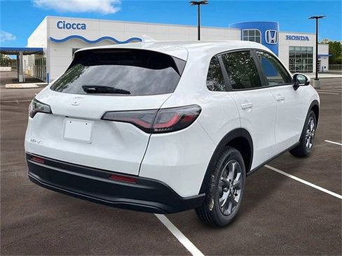 New 2026 Honda HR-V LX image 5