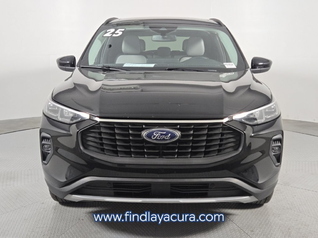 Used 2025 Ford Escape Platinum AWD/4WD image 11