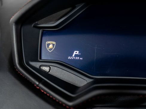 Used 2017 Lamborghini Huracan LP 610-4 image 44