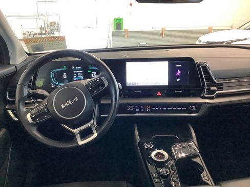 Certified 2023 Kia Sportage EX w/ EX Premium Package AWD/4WD image 12