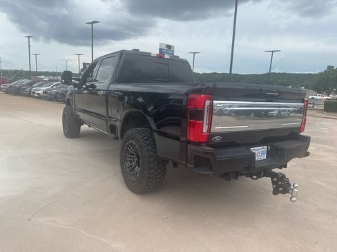Used 2024 Ford F350 Platinum AWD/4WD image 3
