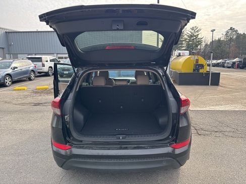 Used 2017 Hyundai Tucson SE Plus image 6