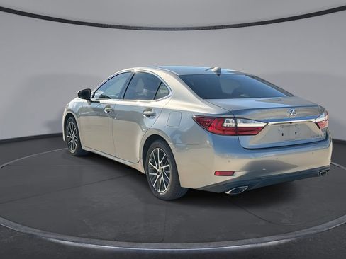 Used 2017 Lexus ES 350 w/ Luxury Package FWD image 10