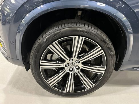 Used 2025 Volvo XC90 B6 Plus w/ Protection Package Premier image 3