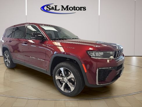 New 2026 Jeep Grand Cherokee L Limited w/ Trailer Tow Package AWD/4WD image 11