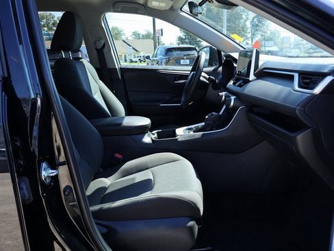 Used 2023 Toyota RAV4 XLE image 8