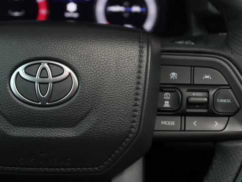 Used 2025 Toyota Tacoma TRD Pro AWD/4WD image 49