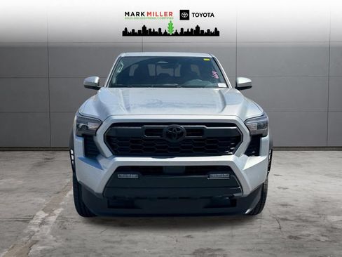 New 2026 Toyota Tacoma TRD Off-Road w/ TRD Off Road Upgrade Package AWD/4WD image 9