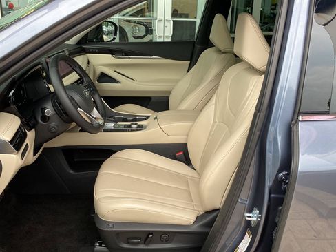 Used 2025 INFINITI QX60 Sensory w/ Vision Package AWD/4WD image 20