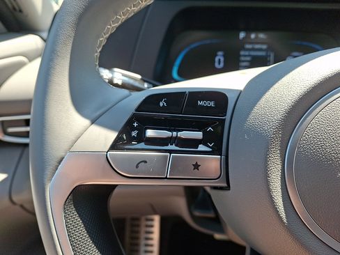 Certified 2025 Hyundai Elantra Sport FWD image 21