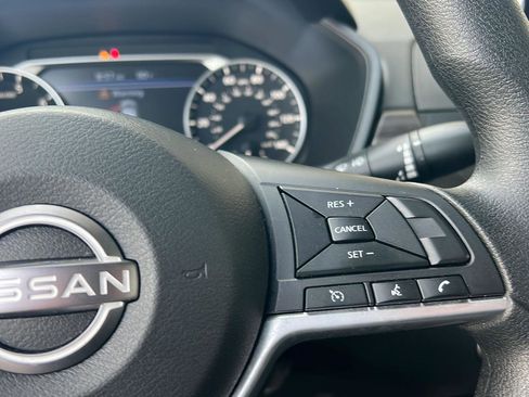 Used 2025 Nissan Altima 2.5 SV image 22