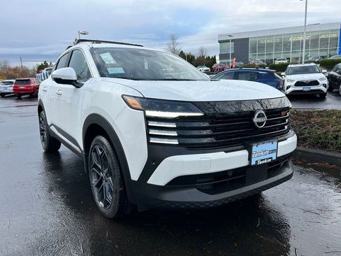 New 2025 Nissan Kicks SR w/ Illumination Package image 1