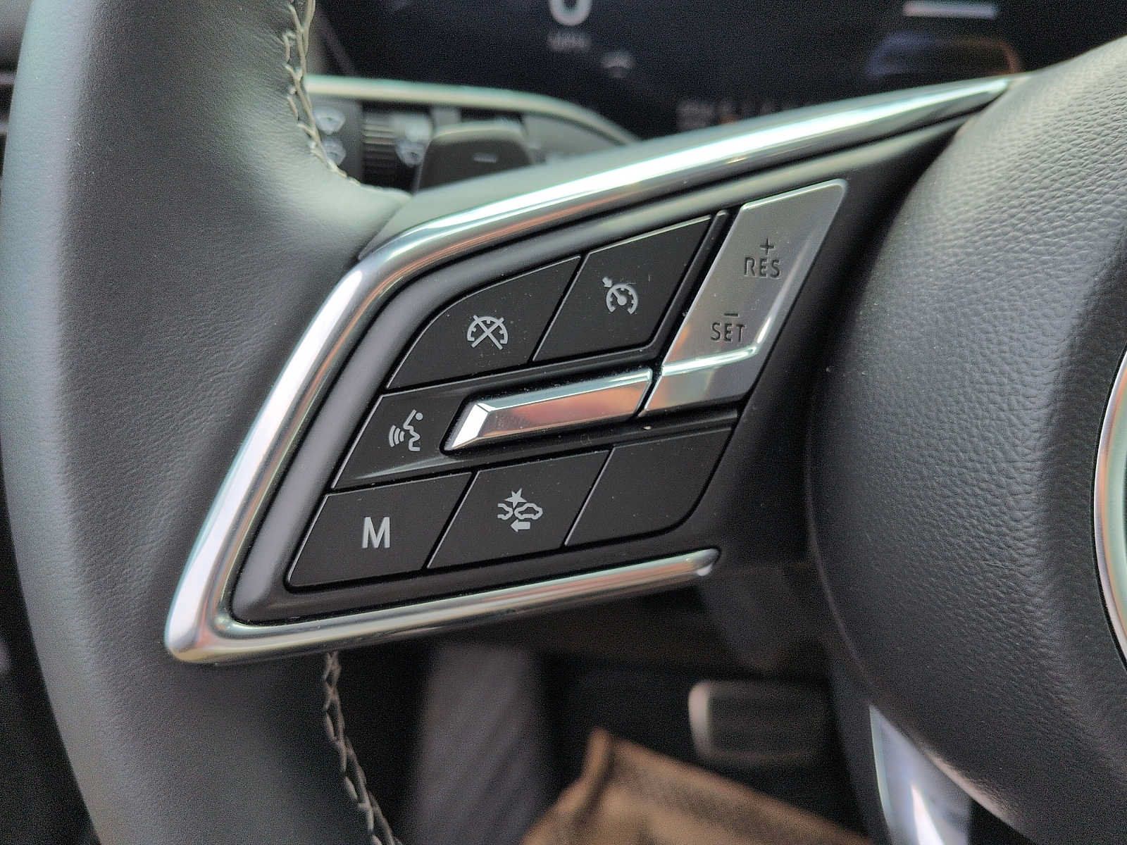 Used 2025 Buick Envision Sport Touring AWD/4WD image 18