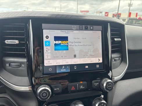 New 2026 RAM 1500 Express AWD/4WD image 18