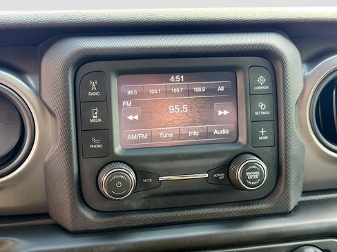 Used 2021 Jeep Wrangler Unlimited Sport AWD/4WD image 26