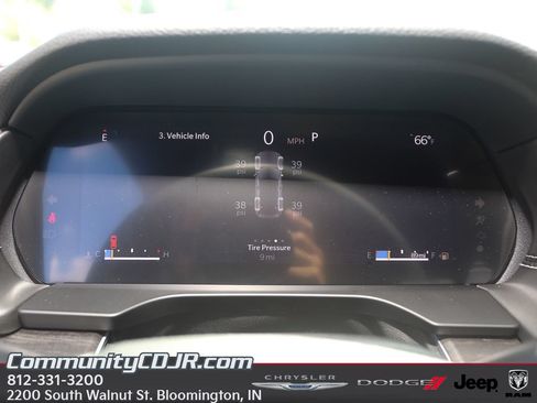 New 2025 Jeep Grand Cherokee Limited AWD/4WD image 12