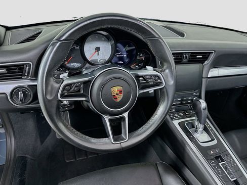 Used 2017 Porsche 911 Carrera 4S image 12
