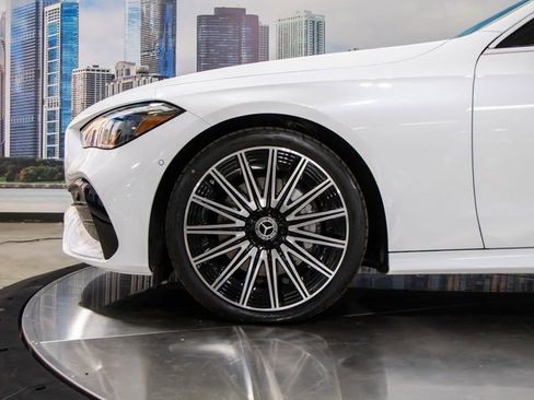 Used 2026 Mercedes-Benz CLE 300 4MATIC Cabriolet image 9