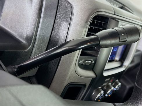 Used 2017 RAM 2500 Tradesman w/ Chrome Appearance Group image 16