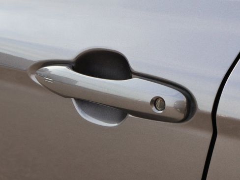 Used 2022 Toyota Camry XSE w/ Cold Weather Package image 19