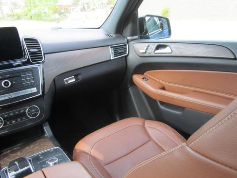 Used 2017 Mercedes-Benz GLE 350 4MATIC image 14