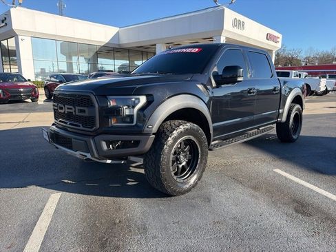 Used 2019 Ford F150 Raptor w/ Equipment Group 802A Luxury image 2