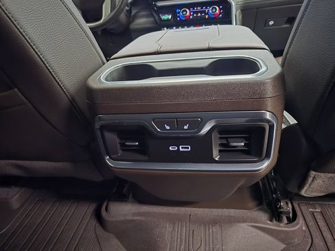 Used 2024 GMC Sierra 3500 Denali w/ Denali Reserve Package AWD/4WD image 48