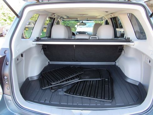 Used 2012 Subaru Forester 2.5X Touring AWD/4WD image 16