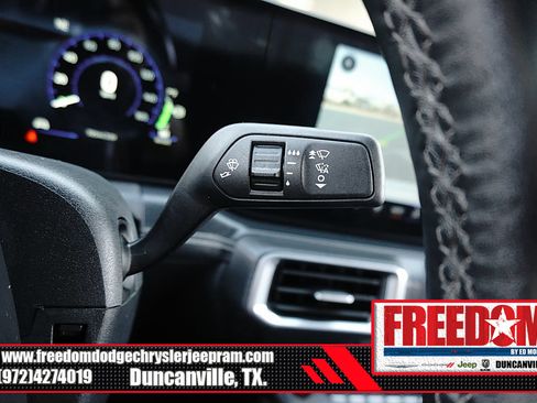 Used 2024 Ford Mustang GT Premium RWD image 28