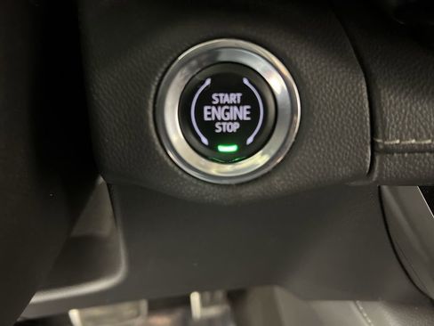 Certified 2023 Buick Envision Essence w/ Sport Touring Package image 17