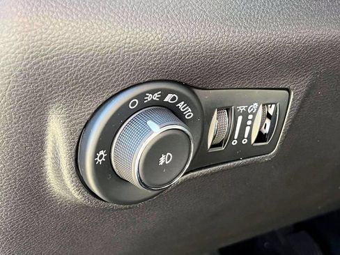 Certified 2025 Jeep Compass Limited AWD/4WD image 20