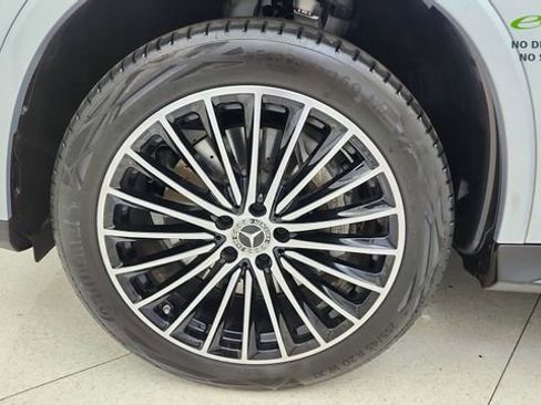 Used 2025 Mercedes-Benz GLC 350e 4MATIC w/ AMG Line image 63
