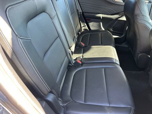 Used 2022 Ford Escape Titanium image 15