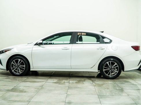 Used 2023 Kia Forte LXS w/ LXS Technology Package image 8