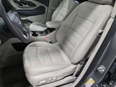 Used 2024 GMC Terrain Denali w/ Denali Premium Package image 24