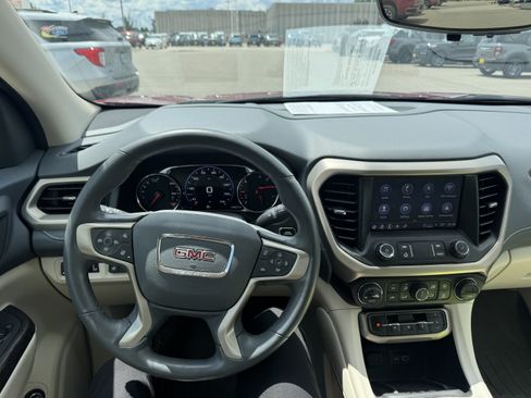 Used 2023 GMC Acadia Denali w/ Denali Ultimate Package AWD/4WD image 5