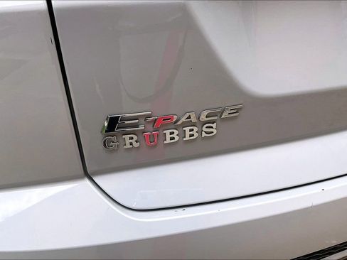 Used 2019 Jaguar E-PACE R-Dynamic S image 42
