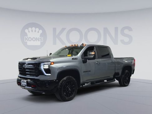 Used 2025 Chevrolet Silverado 2500 LT w/ Trail Boss Package AWD/4WD image 5