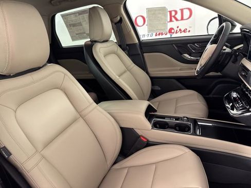 New 2026 Lincoln Corsair Premiere image 19