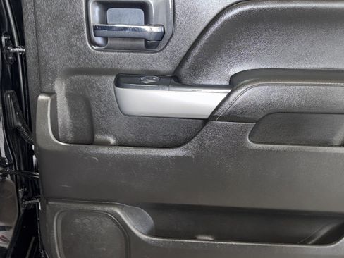 Used 2018 Chevrolet Silverado 1500 LT w/ All Star Edition image 32