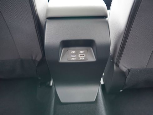 Certified 2025 Subaru Crosstrek 2.0i Premium image 17