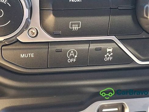 Used 2022 Jeep Gladiator Sport AWD/4WD image 28
