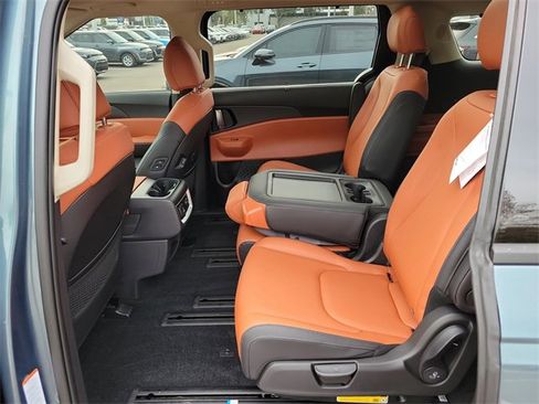 New 2026 Kia Carnival SX image 16