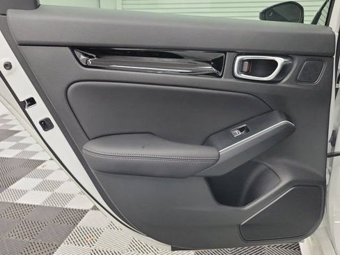 Certified 2025 Honda Civic Sport Touring image 18
