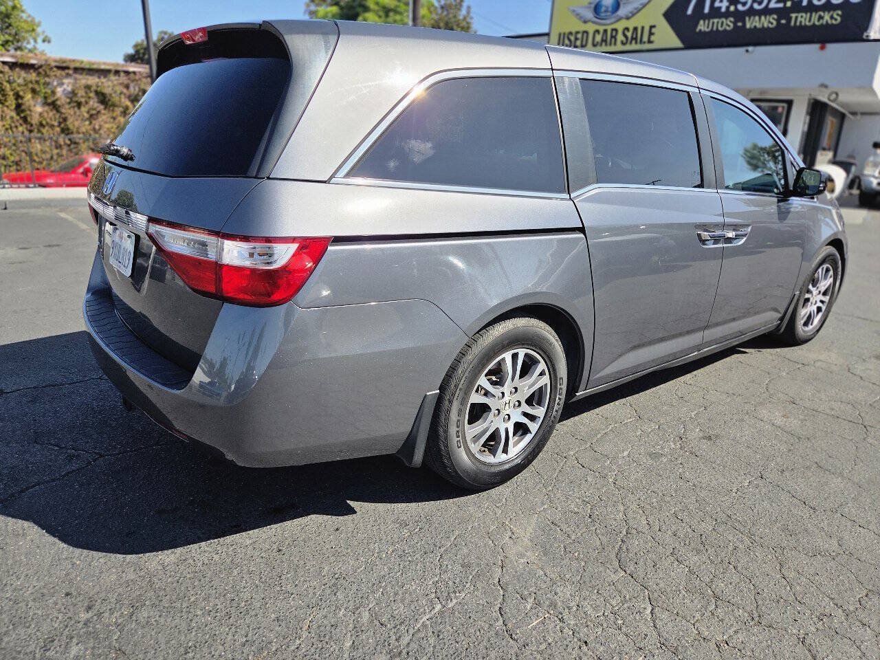 Used 2012 Honda Odyssey EX image 4