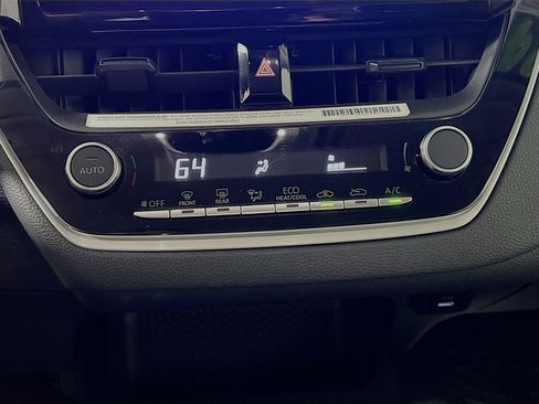 Used 2024 Toyota Corolla LE FWD image 24