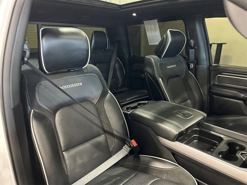 Used 2025 RAM 1500 Laramie image 34