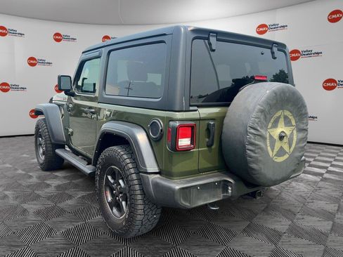 Used 2022 Jeep Wrangler Sport AWD/4WD image 2