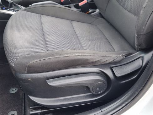 Used 2021 Hyundai Accent SE image 17