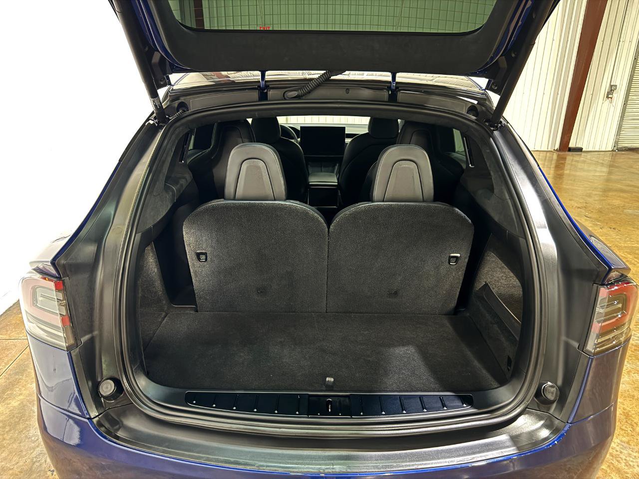 Used 2023 Tesla Model X AWD/4WD image 24
